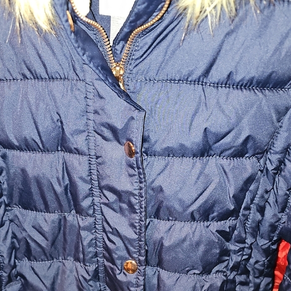 Old Navy Girl's Navy Fleece Quilted Jacket with Faux Fur Hood Size XLarge (14) - Picture 3 of 9